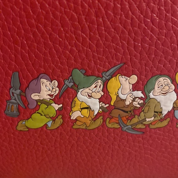 Coach Disney X Snow White Tote - Picture 6 of 12